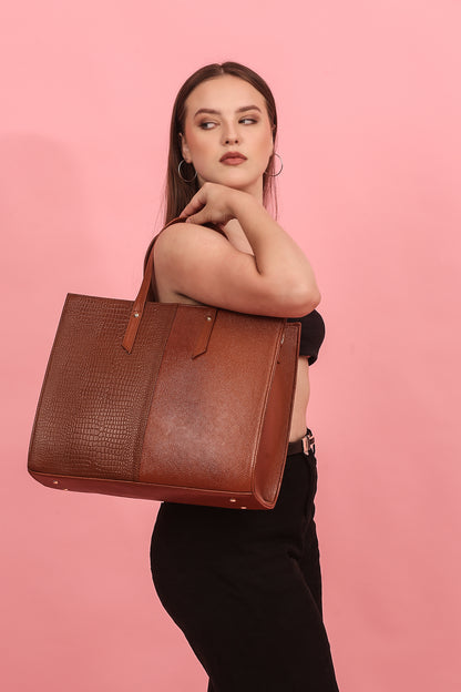 Luxelle Leather Ladies Handbag